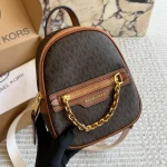 A backpack that can be worn as a crossbody bag-box