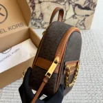 A backpack that can be worn as a crossbody bag-box - Image 9