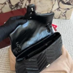 "Black enamel hardware with V-shaped quilting-box - Image 7