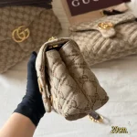 Ultimate Old Money Style: V-Shaped Diamond Quilted Design-box - Image 2