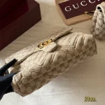 Ultimate Old Money Style: V-Shaped Diamond Quilted Design-box - Image 7