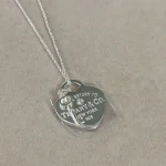 Two-tone single diamond heart key with box - Image 5