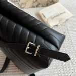 Classic black shade featuring the iconic Y-signature V-quilting-box - Image 2