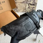 Fashionable and Versatile Waist Bag-box