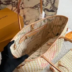 A classic ace with an oversized capacity design-box - Image 10