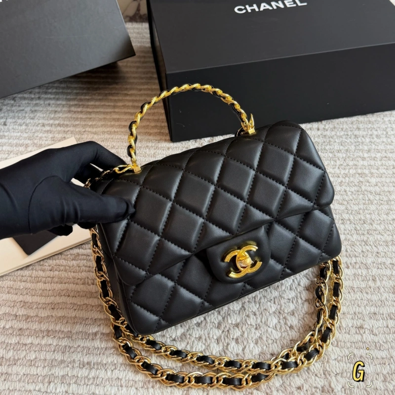 13423651182675600 A fashionable and versatile classic that never goes wrong-box - Image 1