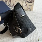 Stylish monogram messenger bag-box - Image 3