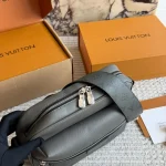Men's messenger bag, a must-have for commuting-box - Image 2