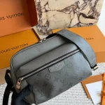 Men's messenger bag, a must-have for commuting-box