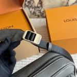 Men's messenger bag, a must-have for commuting-box - Image 6