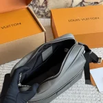 Men's messenger bag, a must-have for commuting-box - Image 4