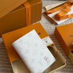 New Monogram card holder-box - Image 3