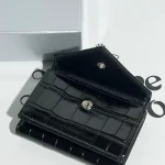 Black crocodile pattern triangle wallet-box - Image 8