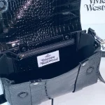 New black crocodile pattern double ring crossbody bag-box - Image 5