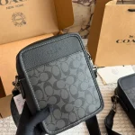 C's new arrival: Black camera bag-box - Image 4