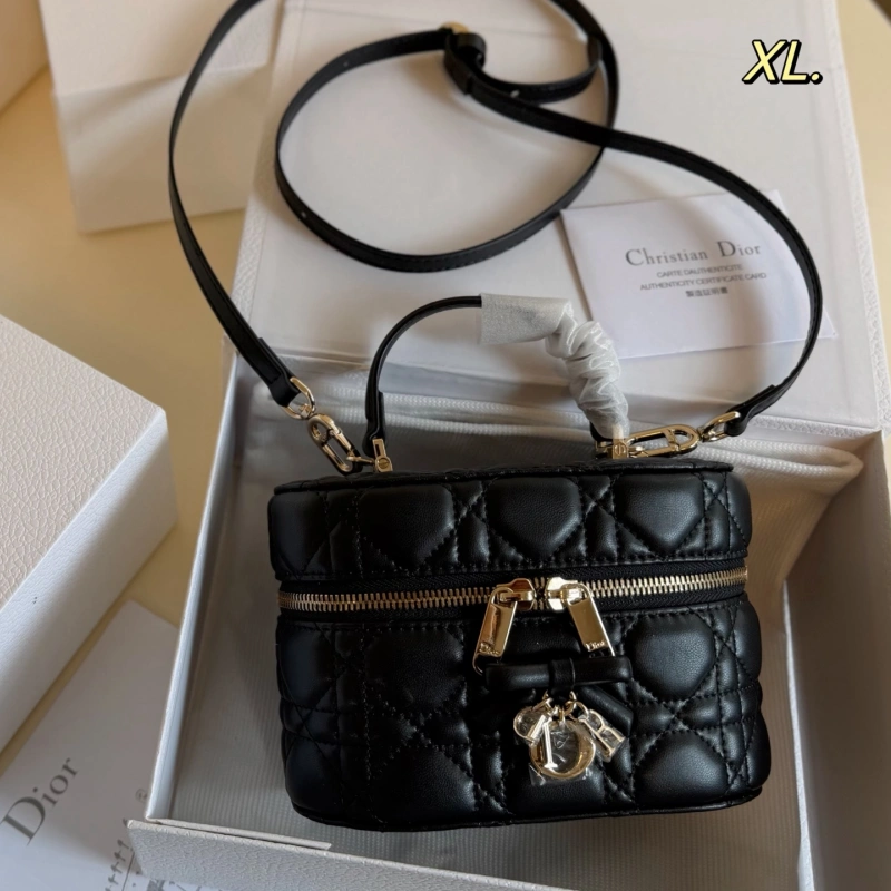 13424326905149800 New Makeup Bag-box - Image 1