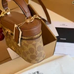 Handheld with detachable shoulder strap-box - Image 10