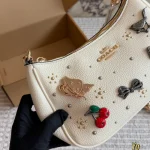 C home Teri Underarm Bag Hardware-box - Image 8