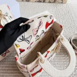 Embroidered wide shoulder strap-box - Image 5