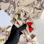 Embroidered wide shoulder strap-box - Image 4