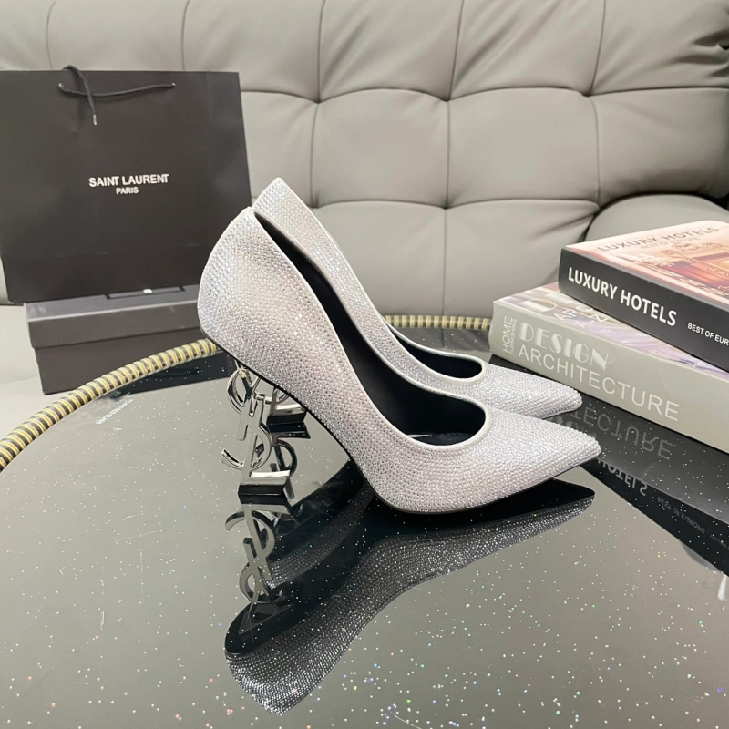 478fcb7e738588c84e65aa92ae713ce5 Purely handmade rhinestone upper-box - Image 1