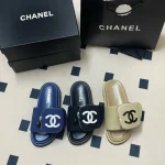 Beach sandals are a must-have for your trip-box - Image 2