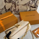 L brand's new messenger bag-box - Image 9