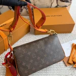 Exquisite men's bag with box - Image 4