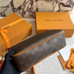 Exquisite men's bag with box - Image 10