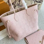 Stylish detachable pouch with a mother-and-child zipper design-box - Image 3