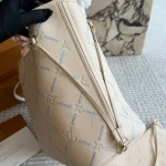 Stylish detachable pouch with a mother-and-child zipper design-box - Image 11