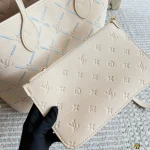Stylish detachable pouch with a mother-and-child zipper design-box - Image 9