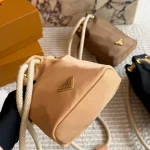 Mini drawstring bucket bag-box - Image 7