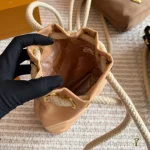 Mini drawstring bucket bag-box - Image 6