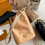 Mini drawstring bucket bag-box - Image 5