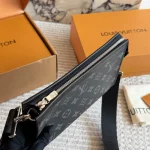 Toiletry bag / 2-in-1 shoulder bag-box - Image 2