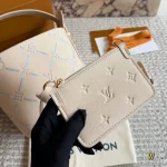 A premium bucket bag that is highly photogenic and full of aesthetic vibes-box - Image 7