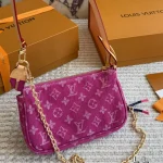 L brand's denim bag is perfect for spring and summer-box - Image 5