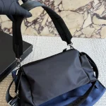 The perfect size for daily commuting or casual wear- no box - Image 10