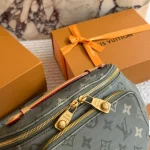 A new adjustable bag in a fresh colorway-box - Image 2