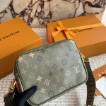 A new men's camera bag in a fresh colorway-box - Image 9