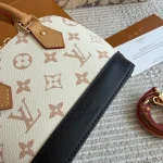 A versatile classic shell bag-box - Image 10