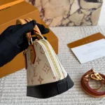 A versatile classic shell bag-box - Image 9