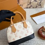 A versatile classic shell bag-box - Image 7