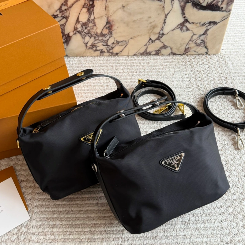 13425891920062600 Casual nylon mini tote for commuting-box - Image 1