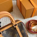 Effortless French chic and retro style, seamlessly yours-box - Image 10