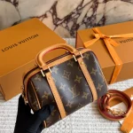 Effortless French chic and retro style, seamlessly yours-box