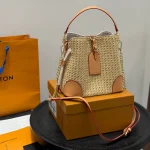 New Woven Raffia Square Bucket Bag-box - Image 2
