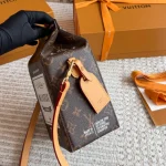 The monogram transforms into a soft, milk-carton style package-box - Image 7