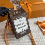 The monogram transforms into a soft, milk-carton style package-box - Image 4